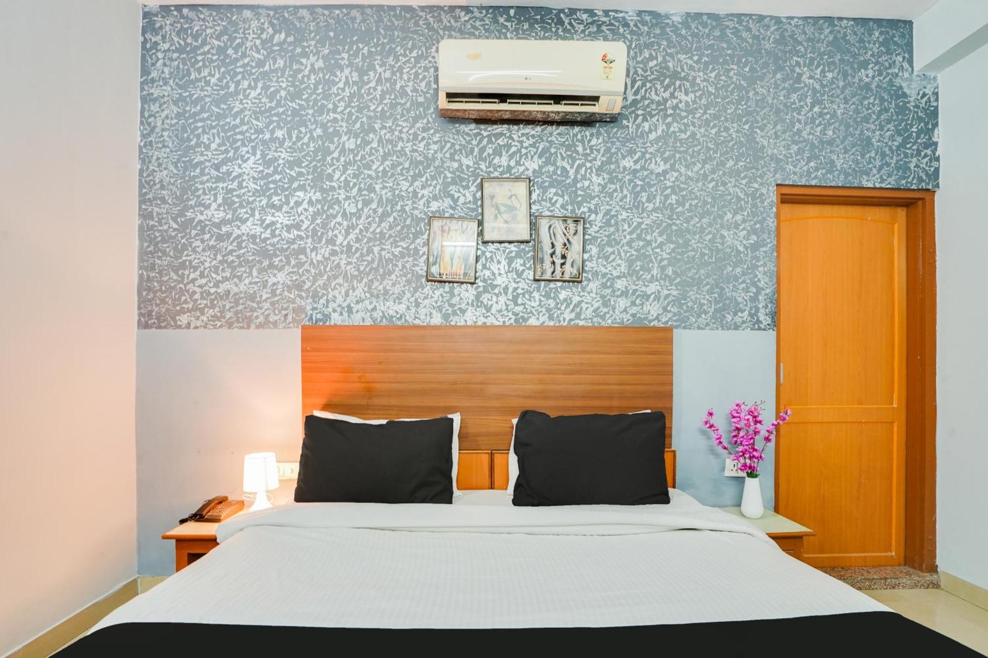 Super Hotel O Jln Marg Malviya Nagar Formerly Hotel Braj Haveli Jaipur Eksteriør billede