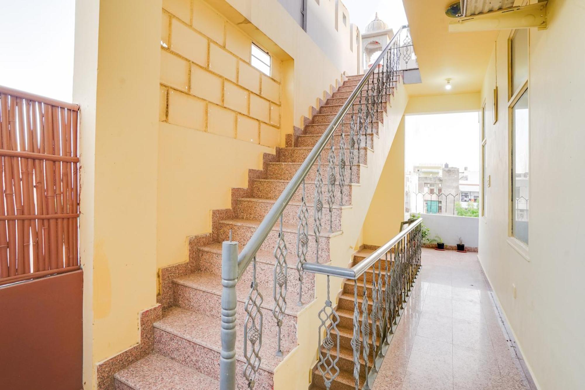 Super Hotel O Jln Marg Malviya Nagar Formerly Hotel Braj Haveli Jaipur Eksteriør billede